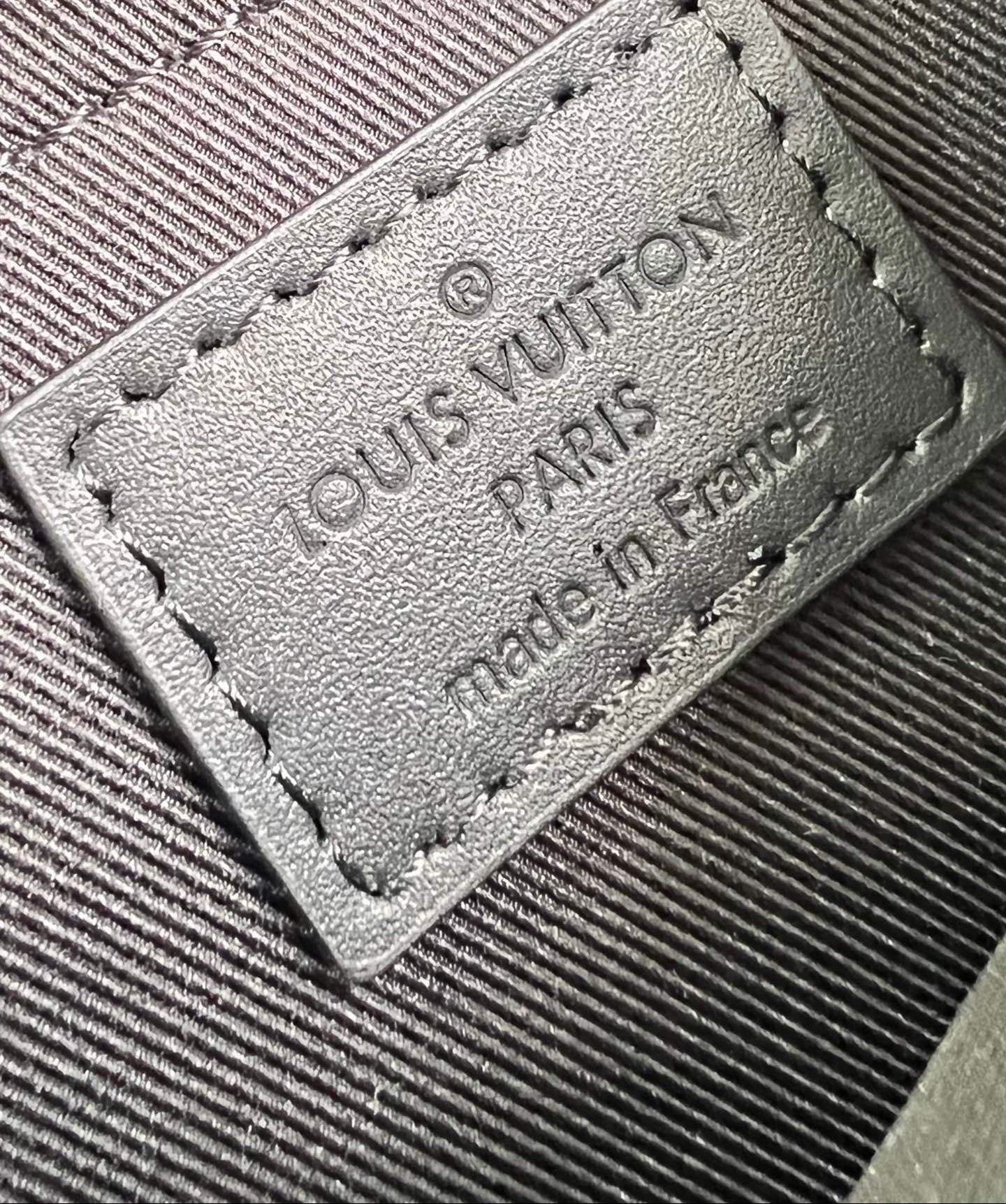Pulse Messenger Bag