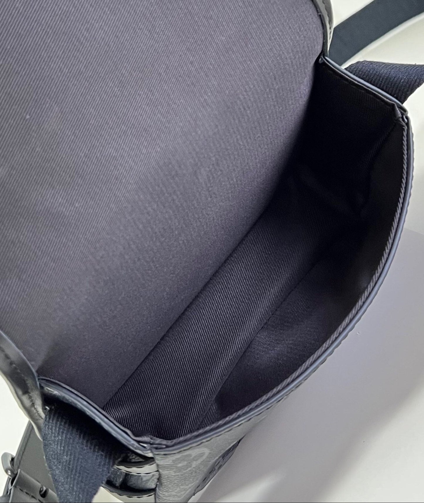 LV Bosphore Wearable Wallet
