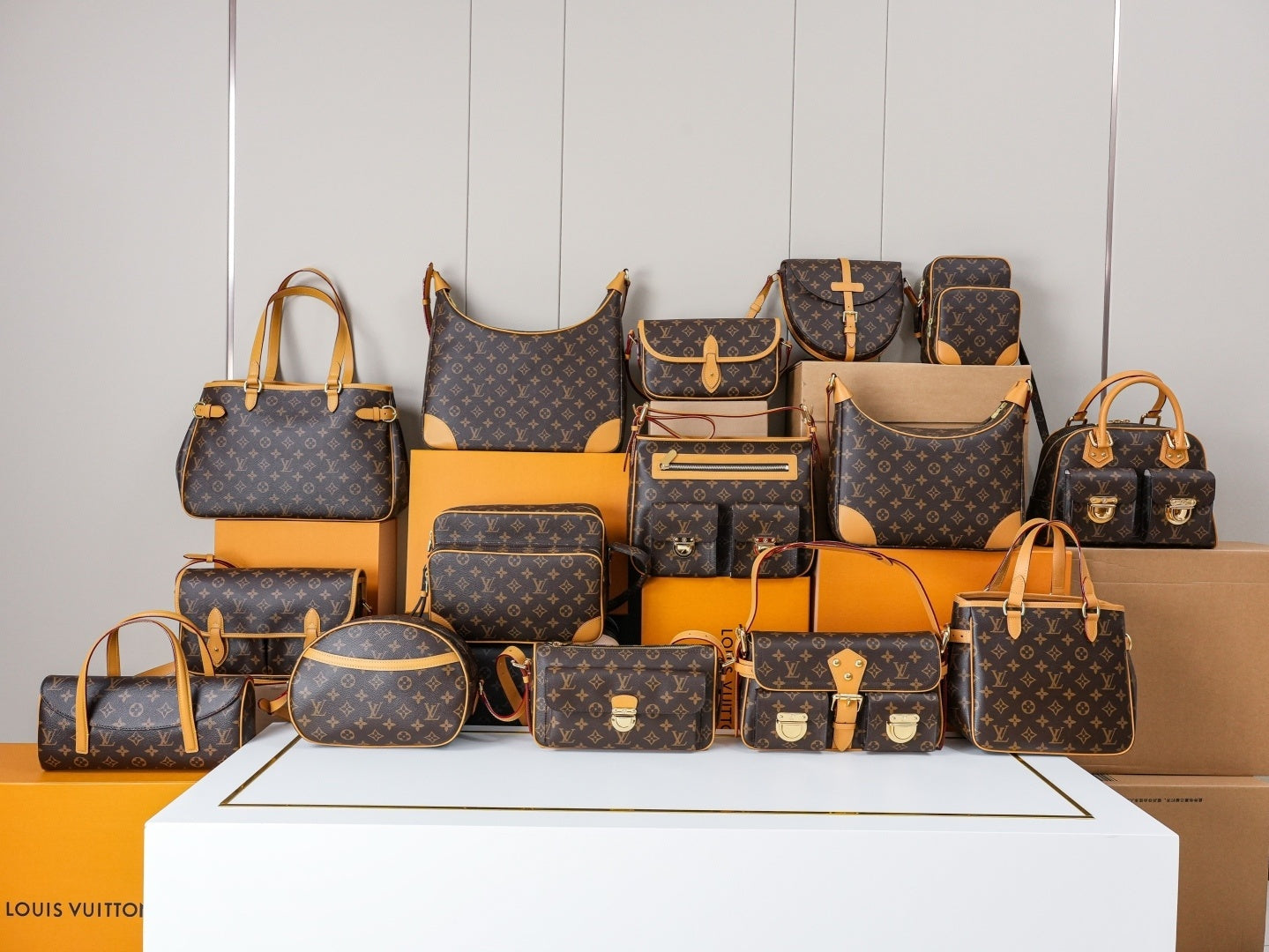 How We Source Our Pre-Owned Luxury Handbags at Qivra!