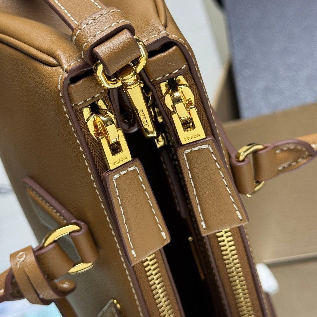 Prada Galleria medium leather bag