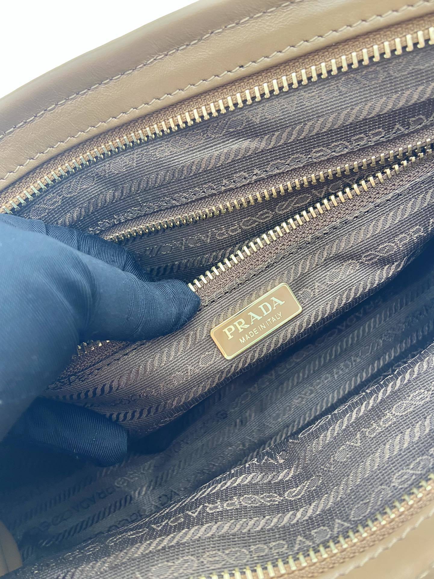 Prada Bonnie medium leather handbag