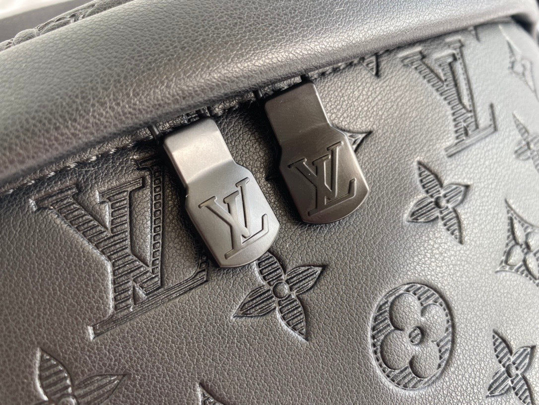 LV Discovery PM Bumbag