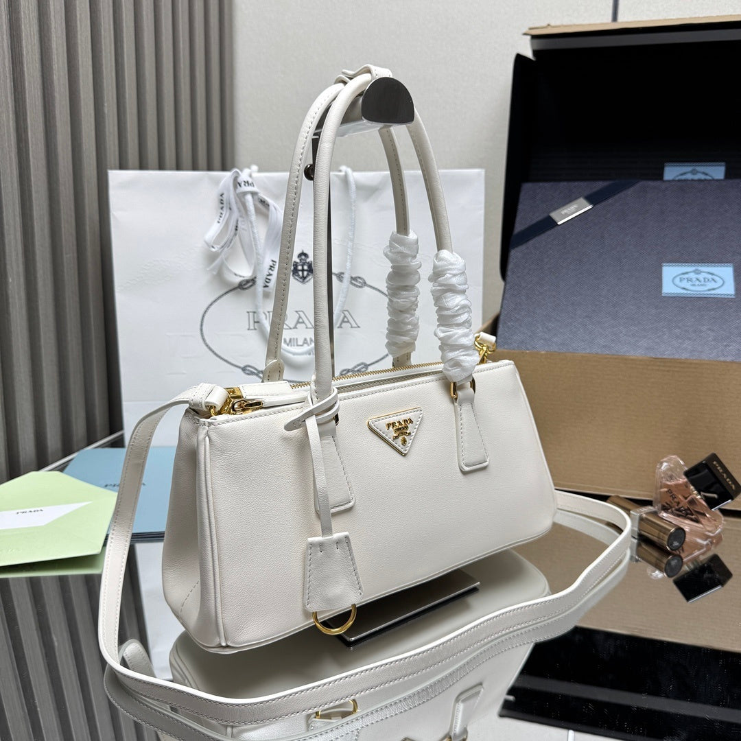 Prada Galleria medium leather bag