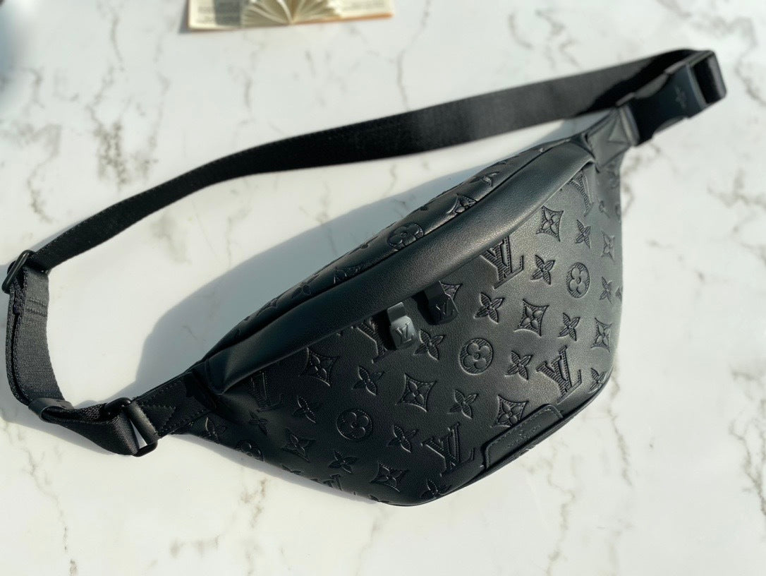 LV Discovery PM Bumbag
