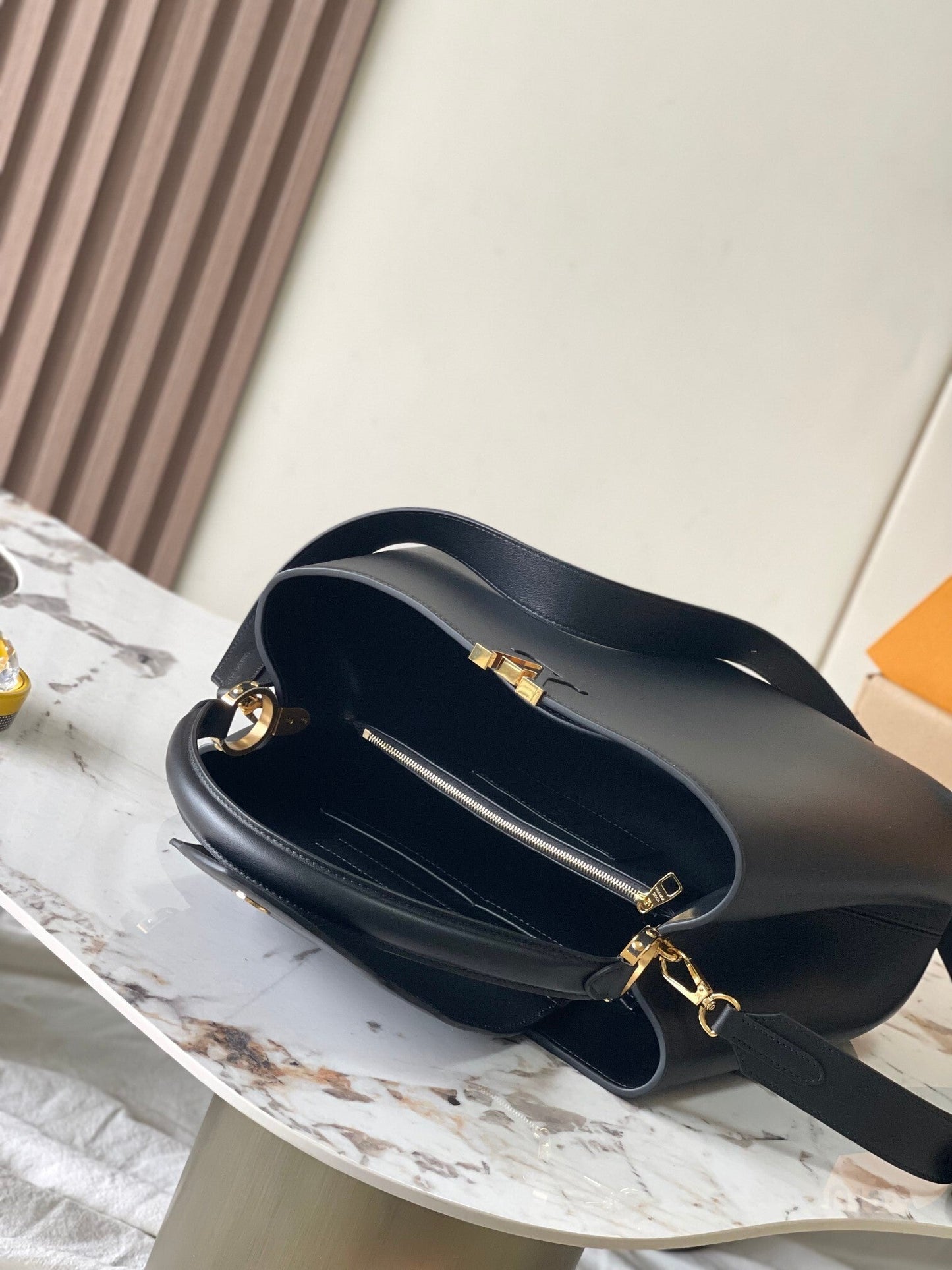 Capucines GM Souple Bag