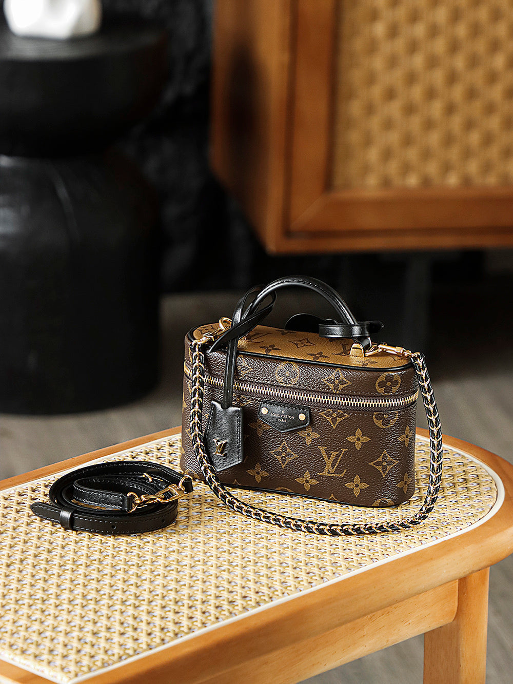 Vanity Chain Pouch Bag