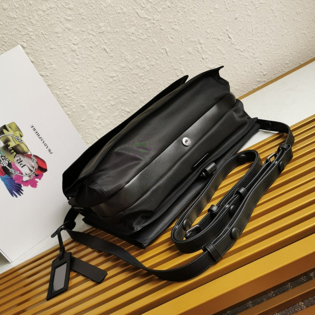 Prada Traveller large padded Re-Nylon shoulder bag