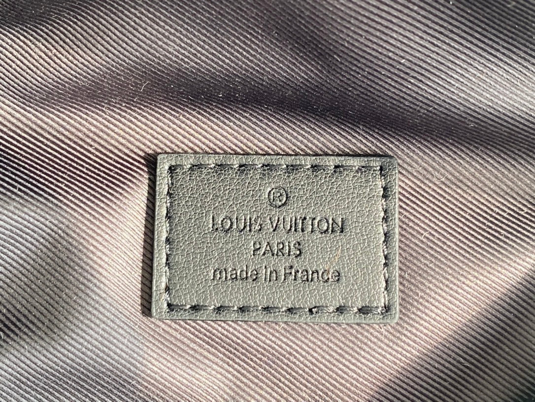 LV Discovery PM Bumbag
