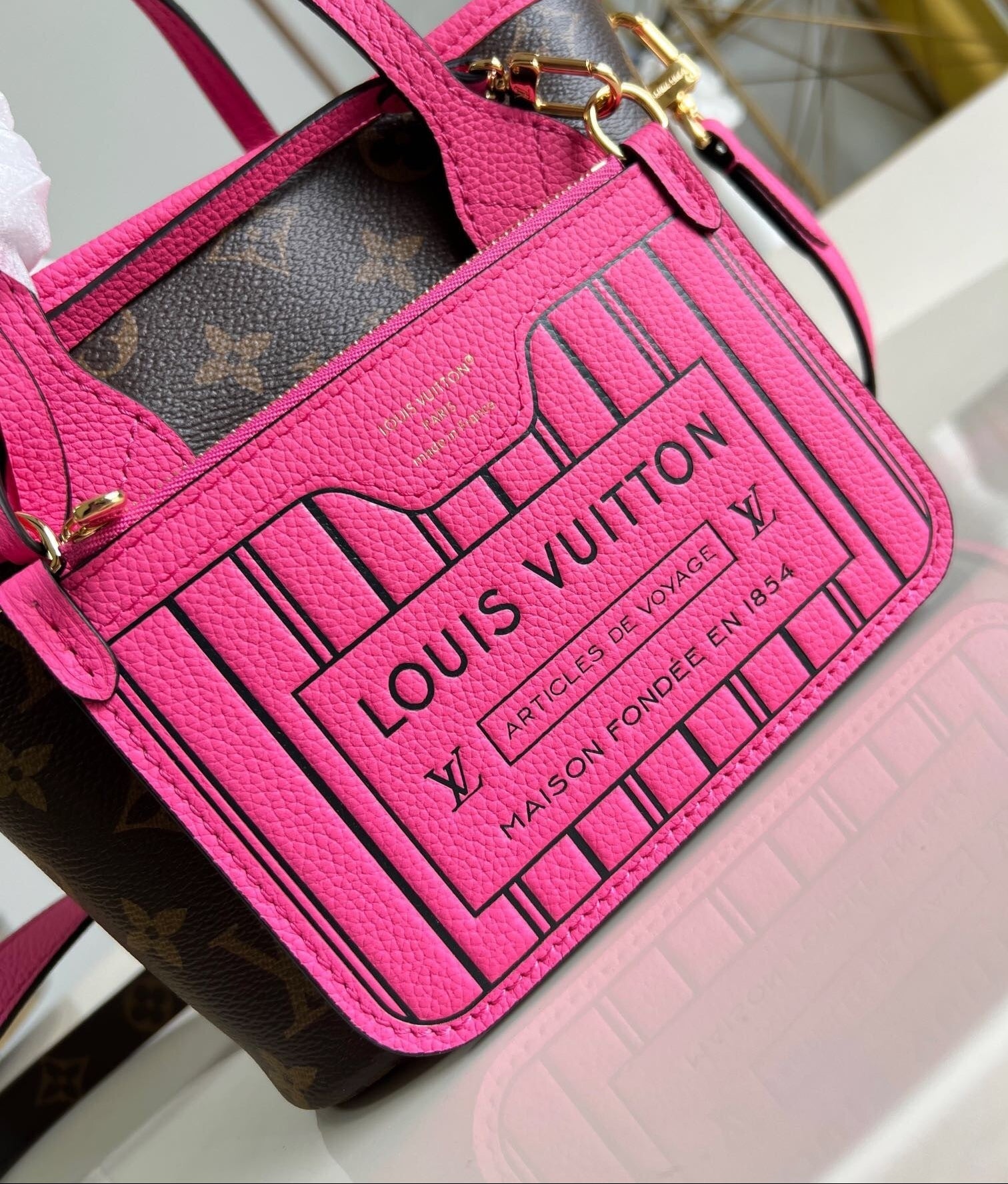 Neverfull Bandoulière Inside Out BB Bag