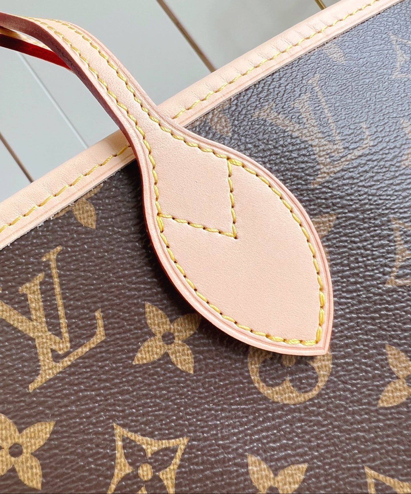 Neverfull MM Tote Bag