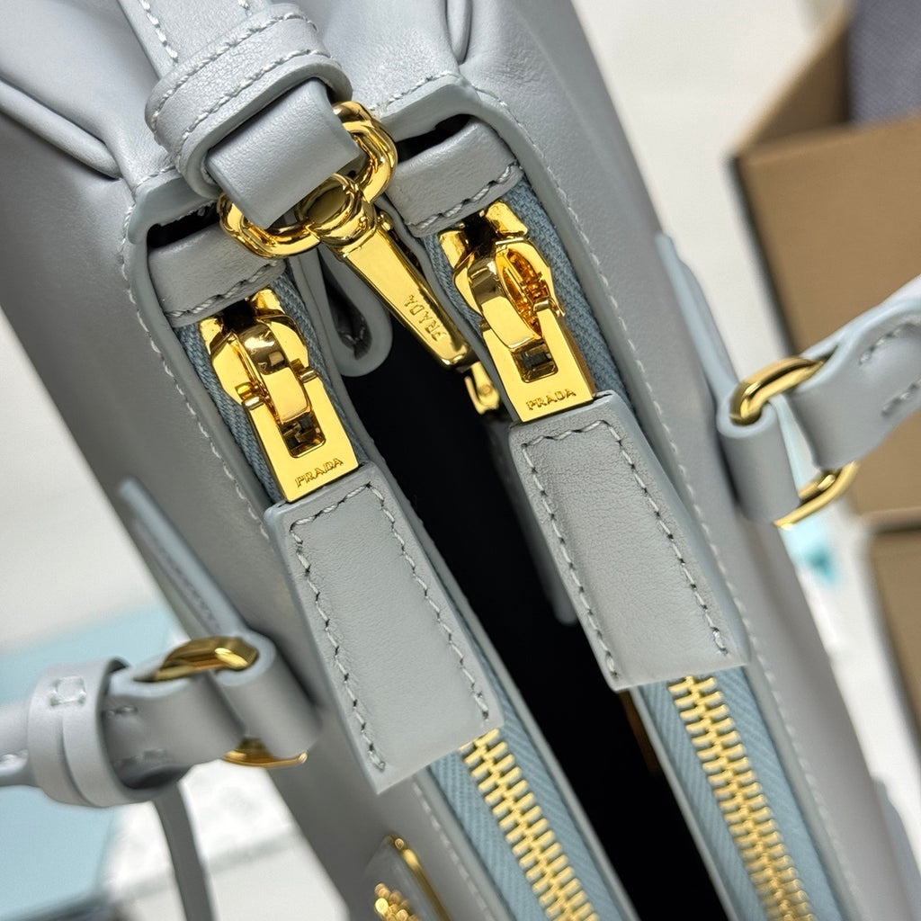 Prada Galleria medium leather bag