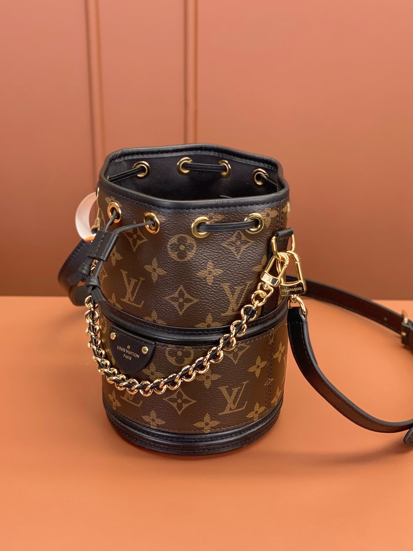 LV Canoé Bucket Bag