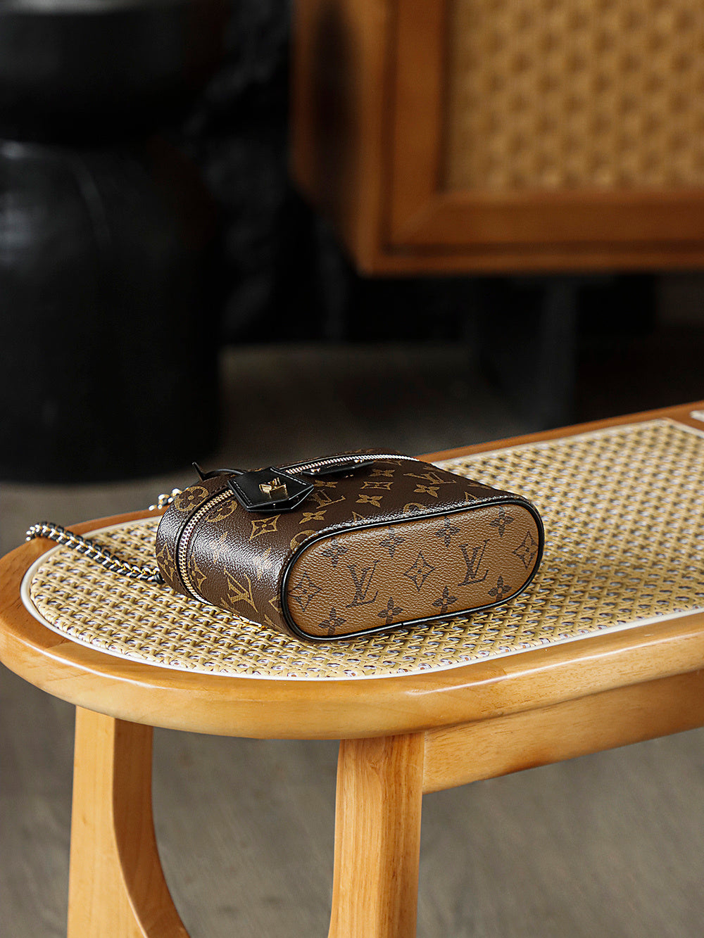 Vanity Chain Pouch Bag