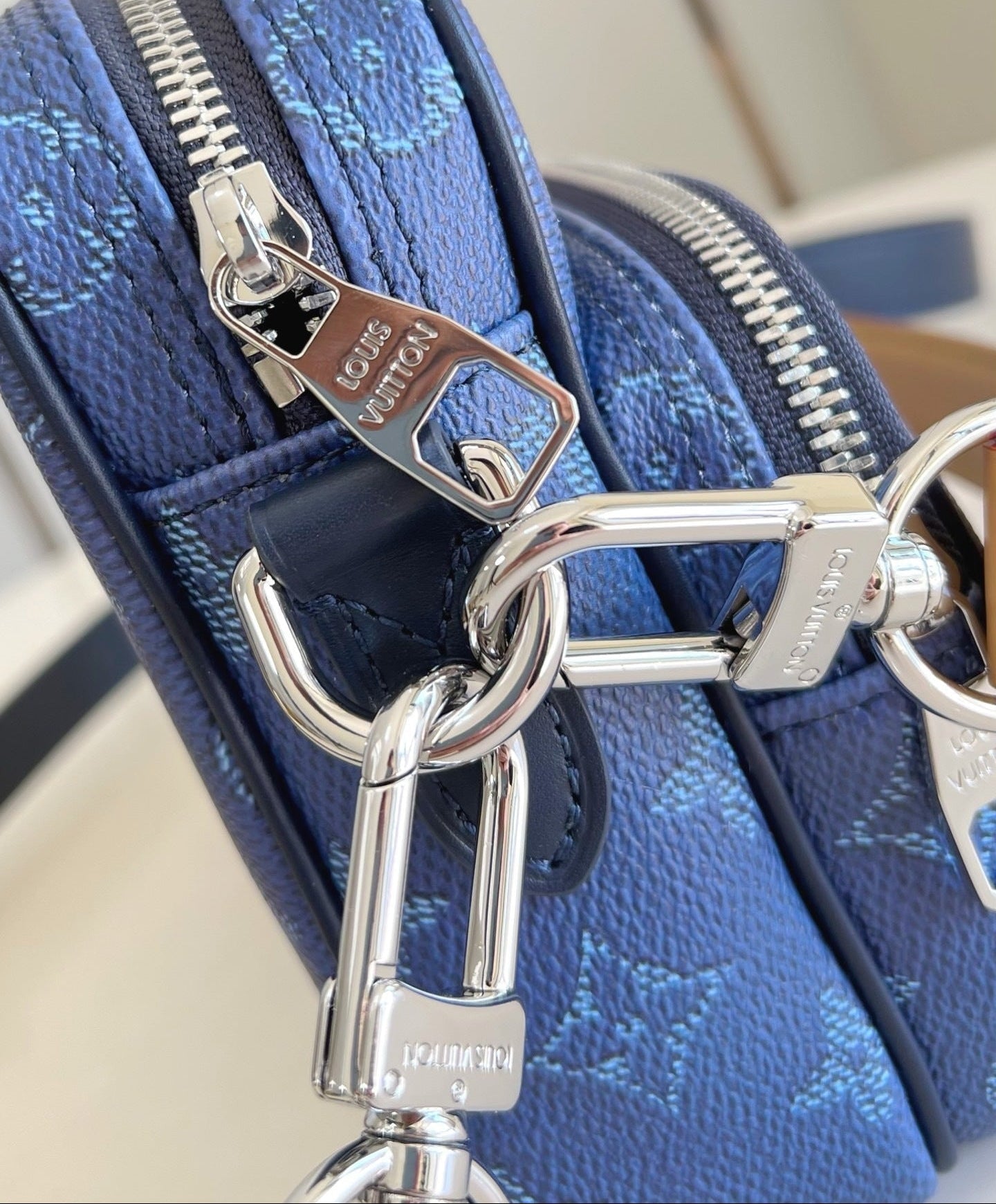 LV Nil Bag