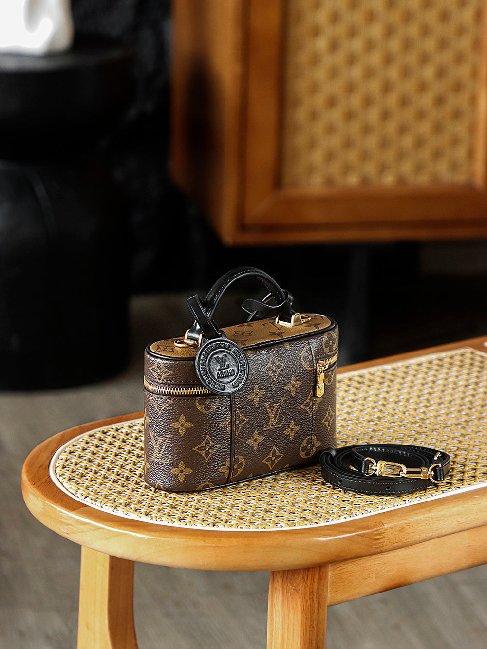 Vanity Chain Pouch Bag