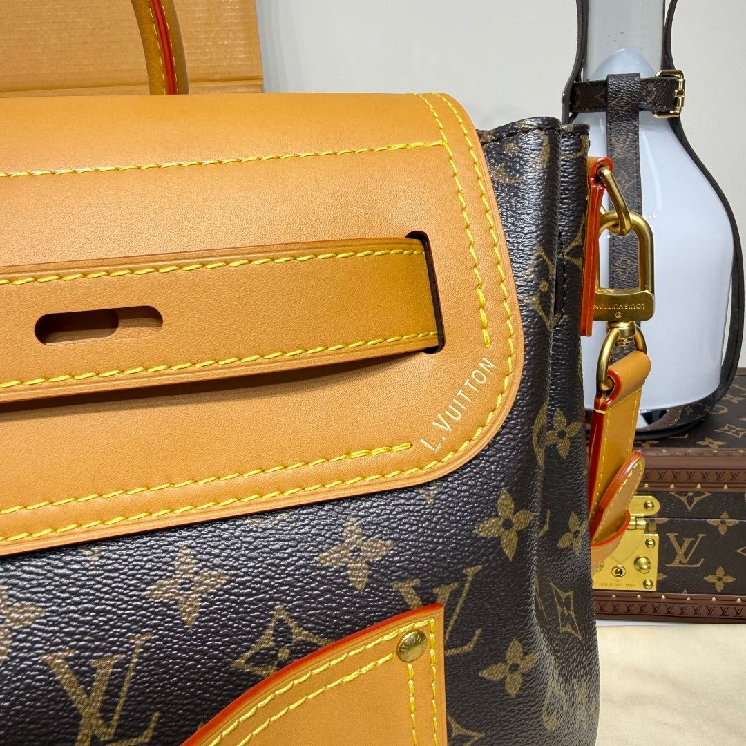 LV Steamer 30 Bag