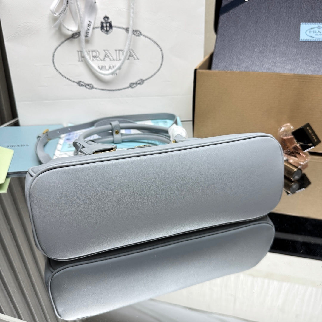 Prada Galleria medium leather bag