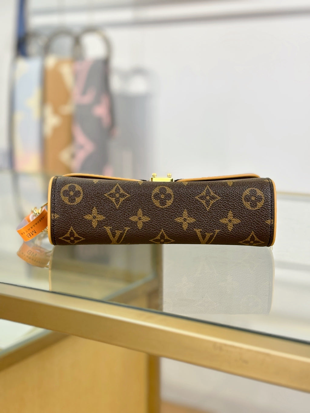 LV Pochette Camille