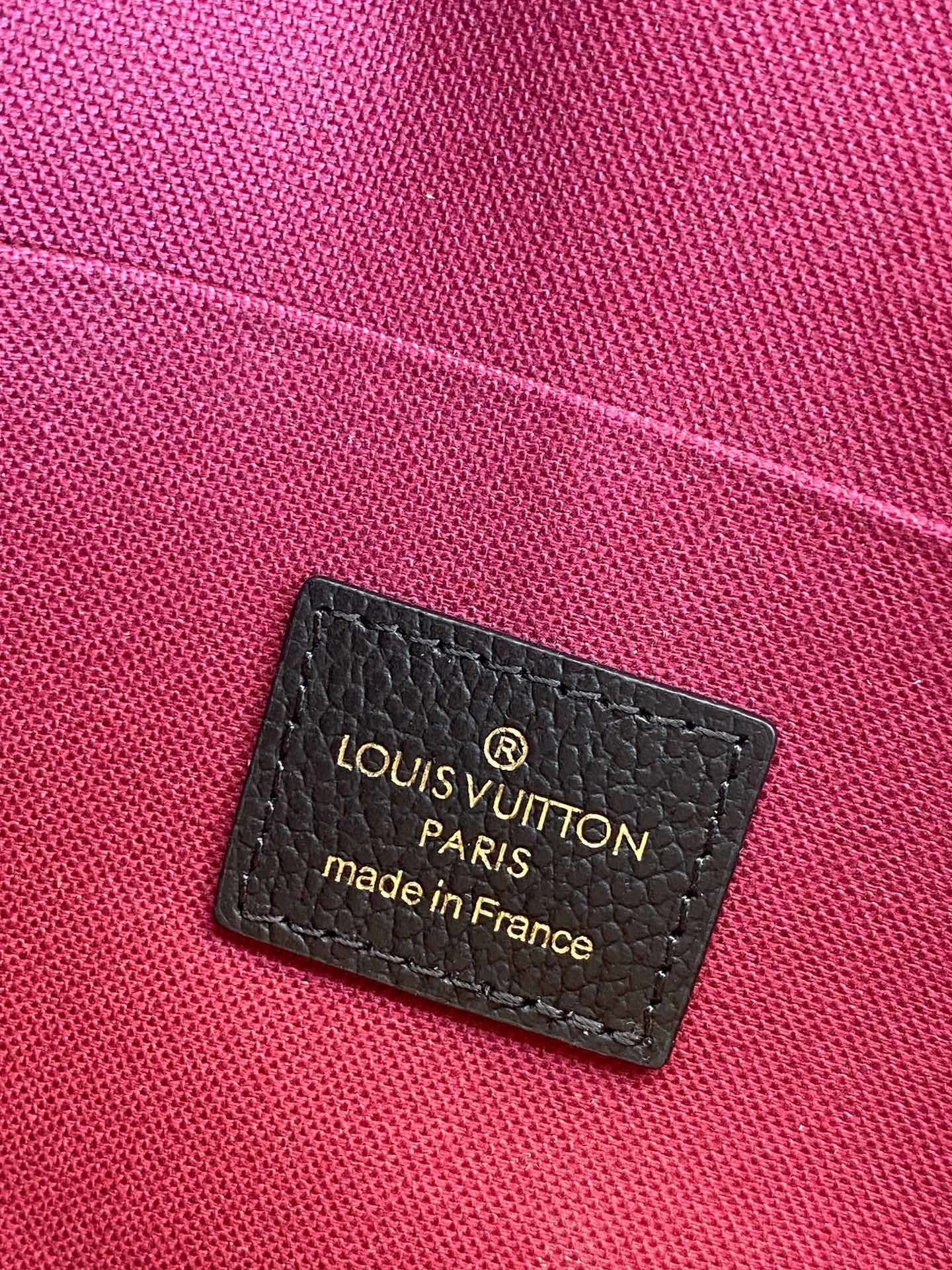 Félicie Pochette Bag (M82479)