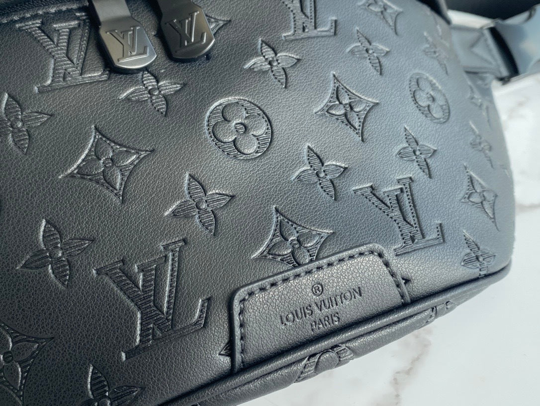 LV Discovery PM Bumbag