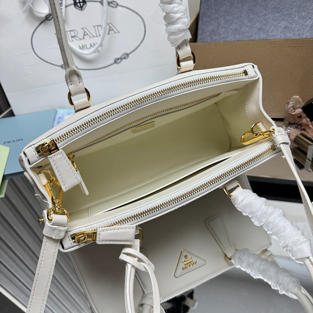 Prada Galleria medium leather bag