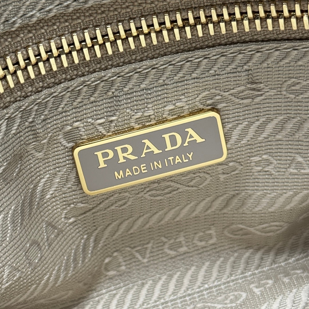 Prada Bonnie leather mini handbag