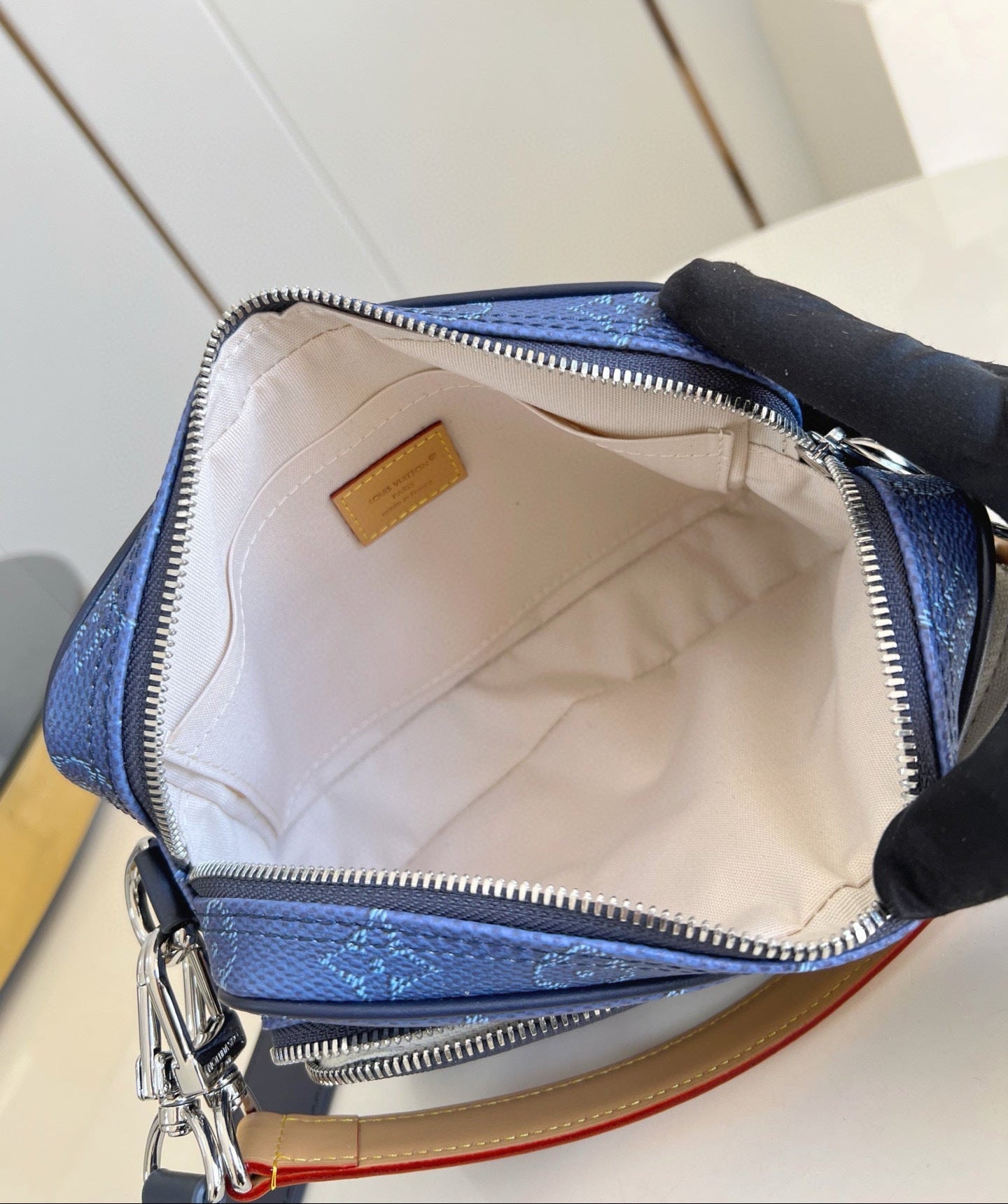 LV Nil Bag
