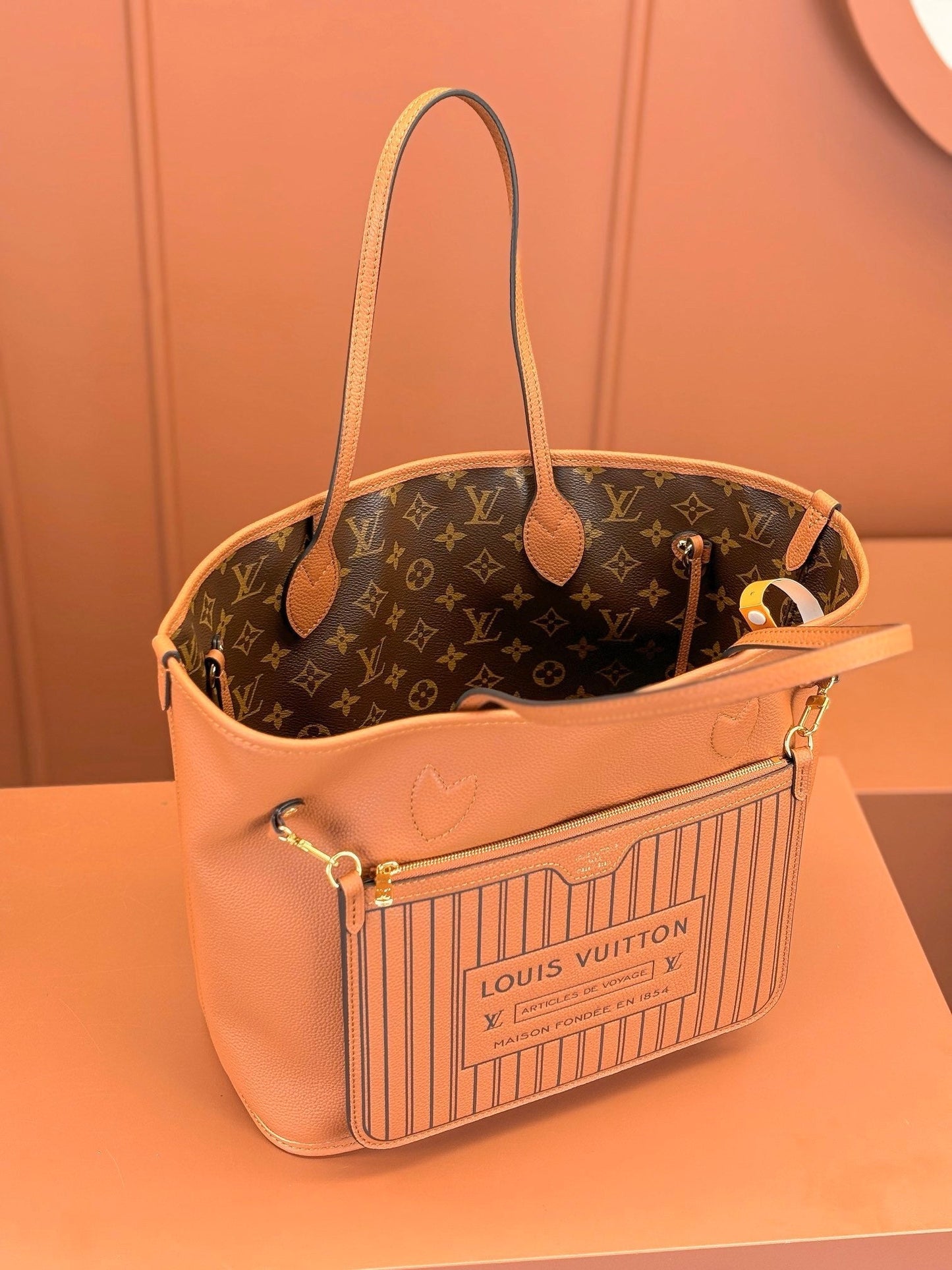 Neverfull Bandoulière Inside Out BB Bag