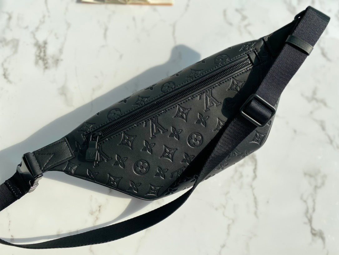 LV Discovery PM Bumbag