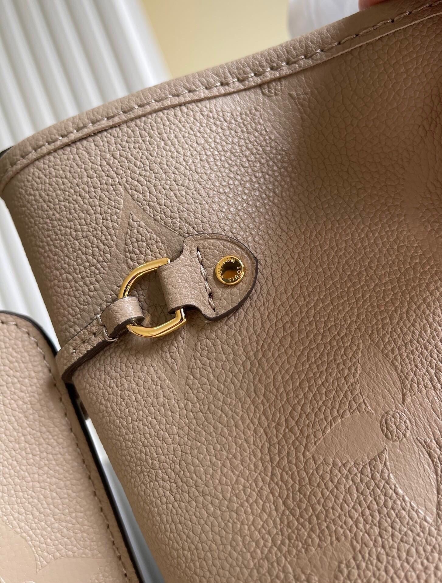 Neverfull MM Tote Bag