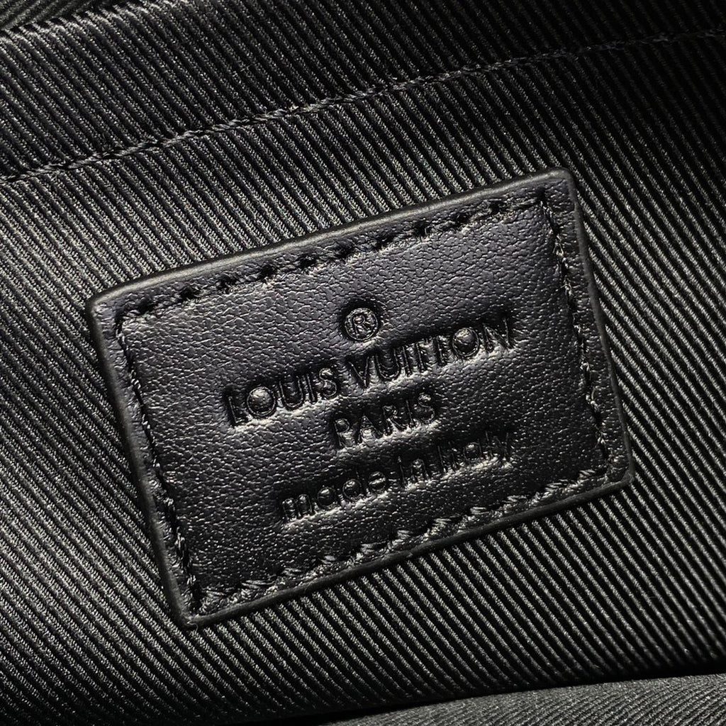 Alpha Messenger Bag (M46955)