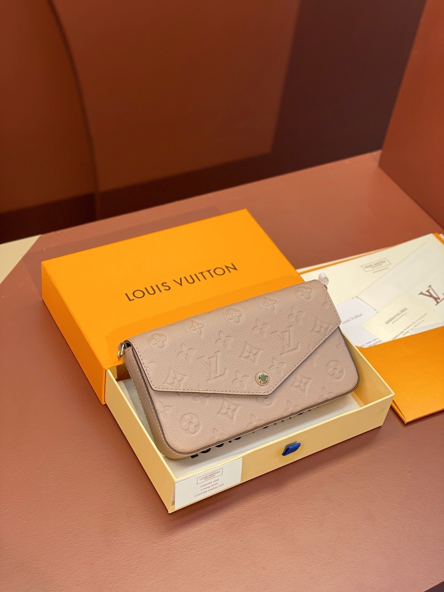 Félicie Pochette Bag (M82609)