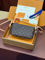 LV Pochette Accessoires Bag