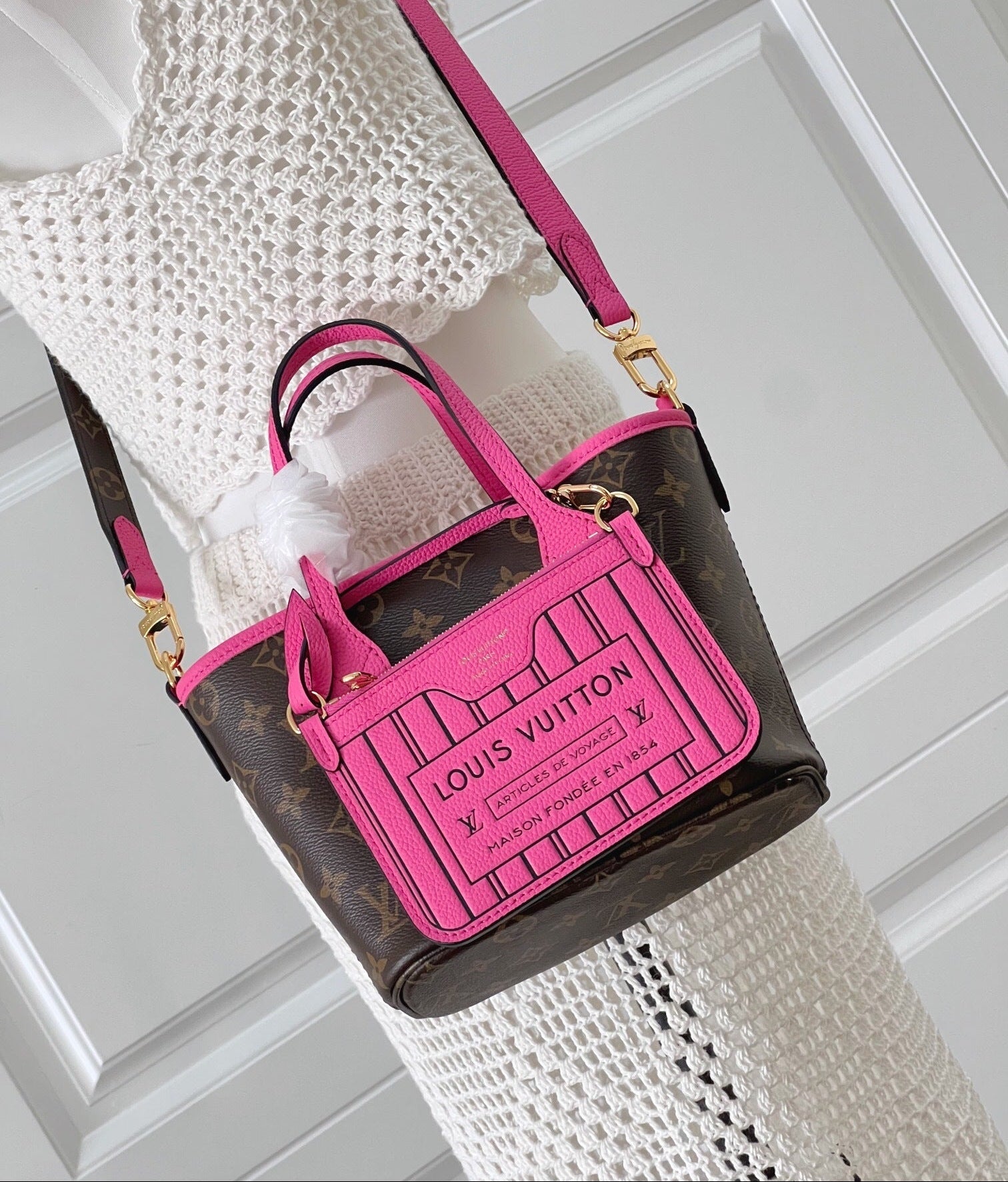 Neverfull Bandoulière Inside Out BB Bag