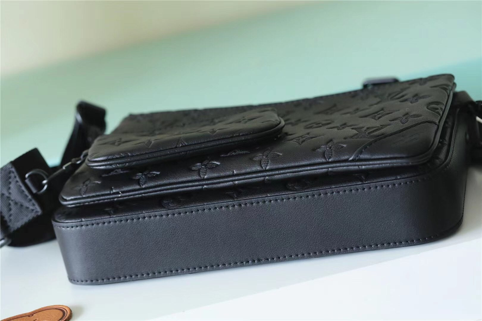 LV Trio Messenger Bag (M46602)