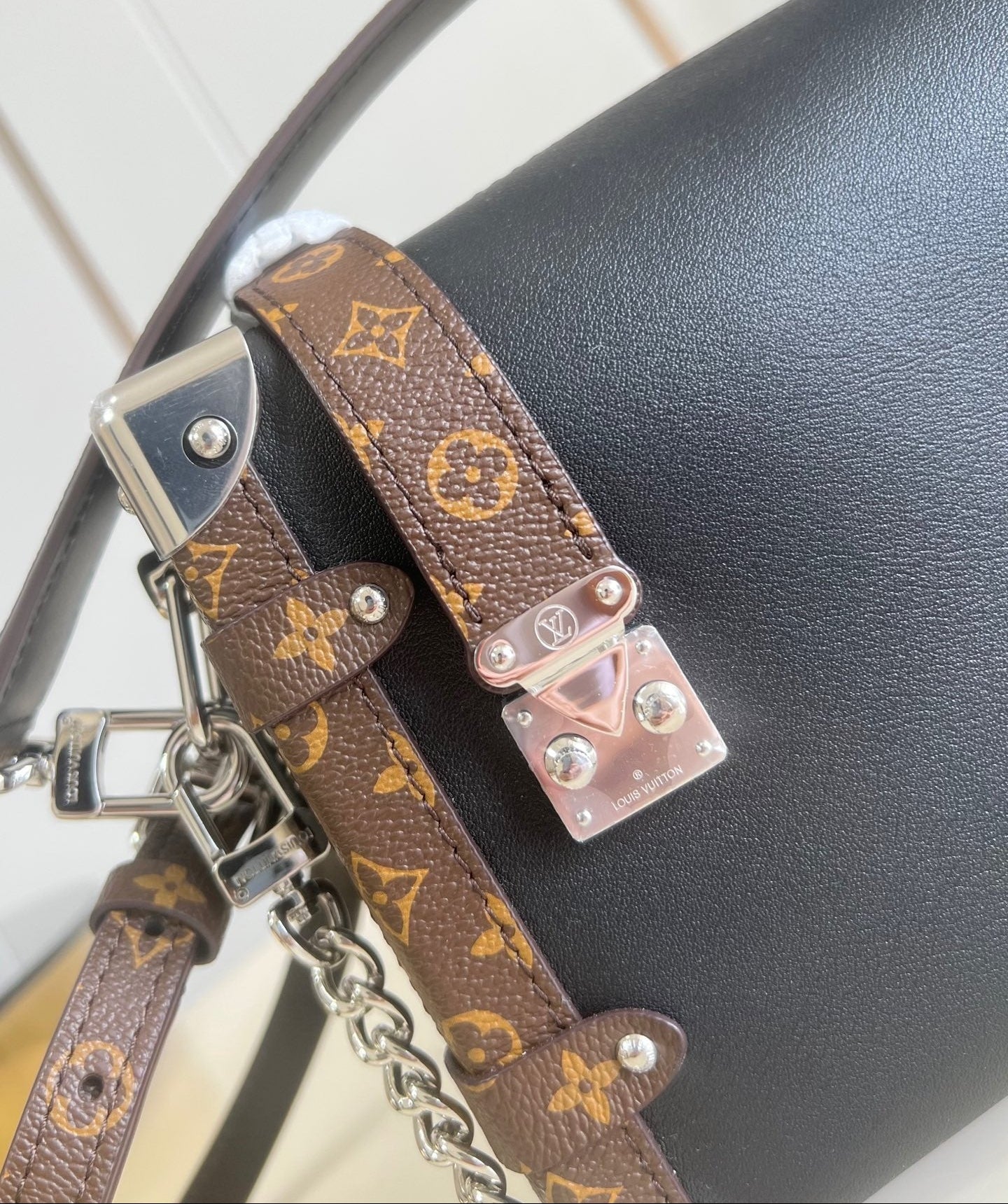 Vibe MM Side Trunk Bag