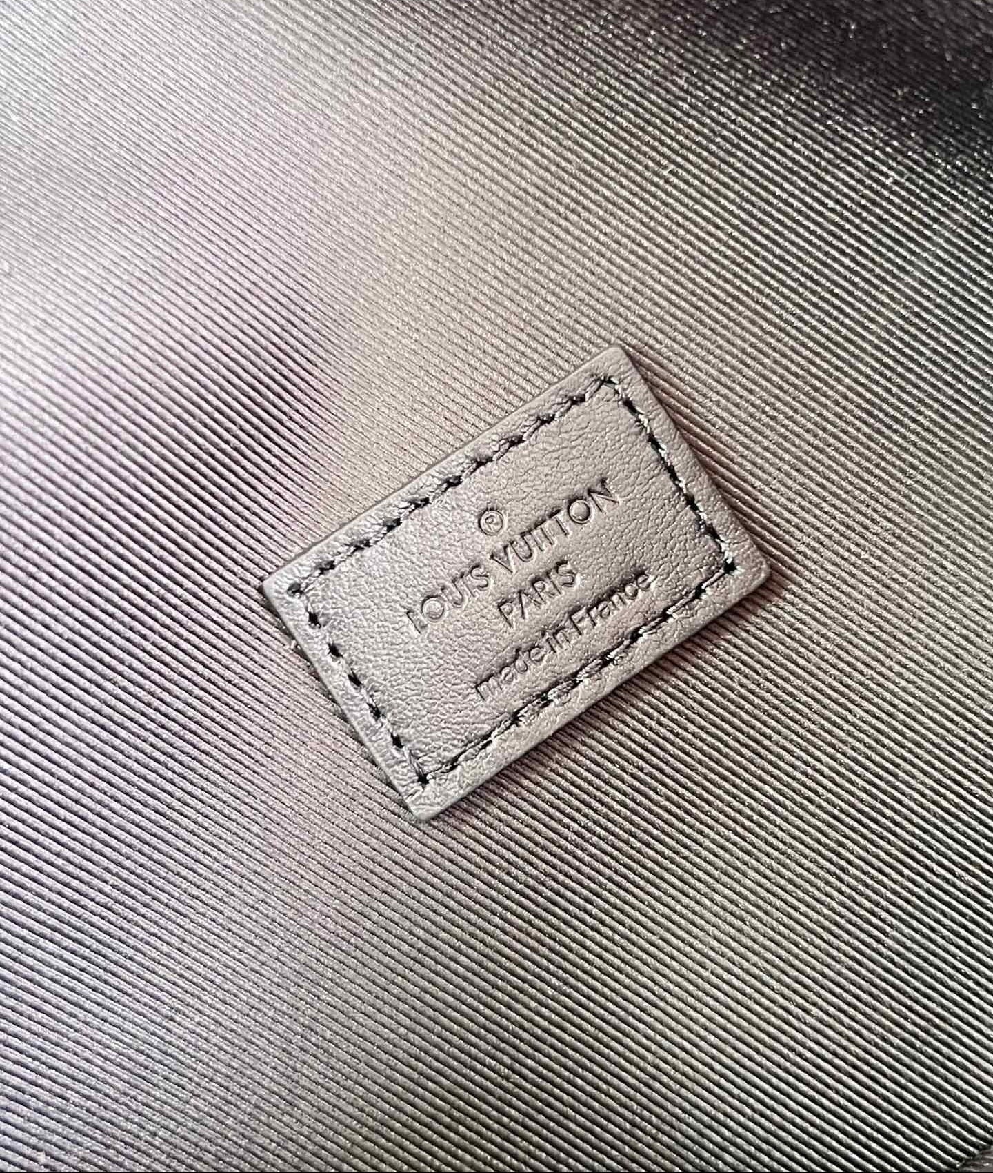 LV Montsouris Wearable Wallet