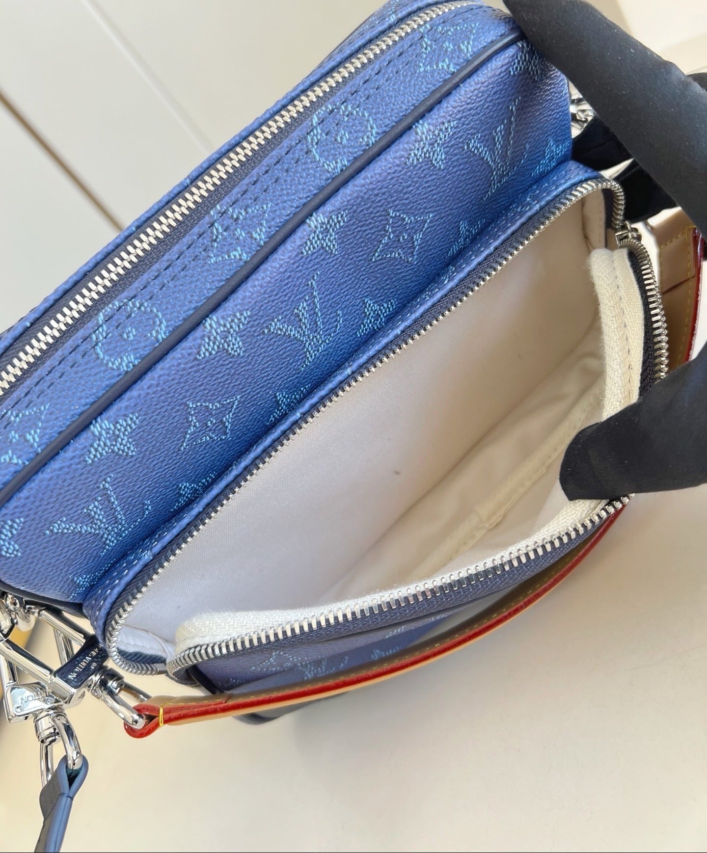 LV Nil Bag