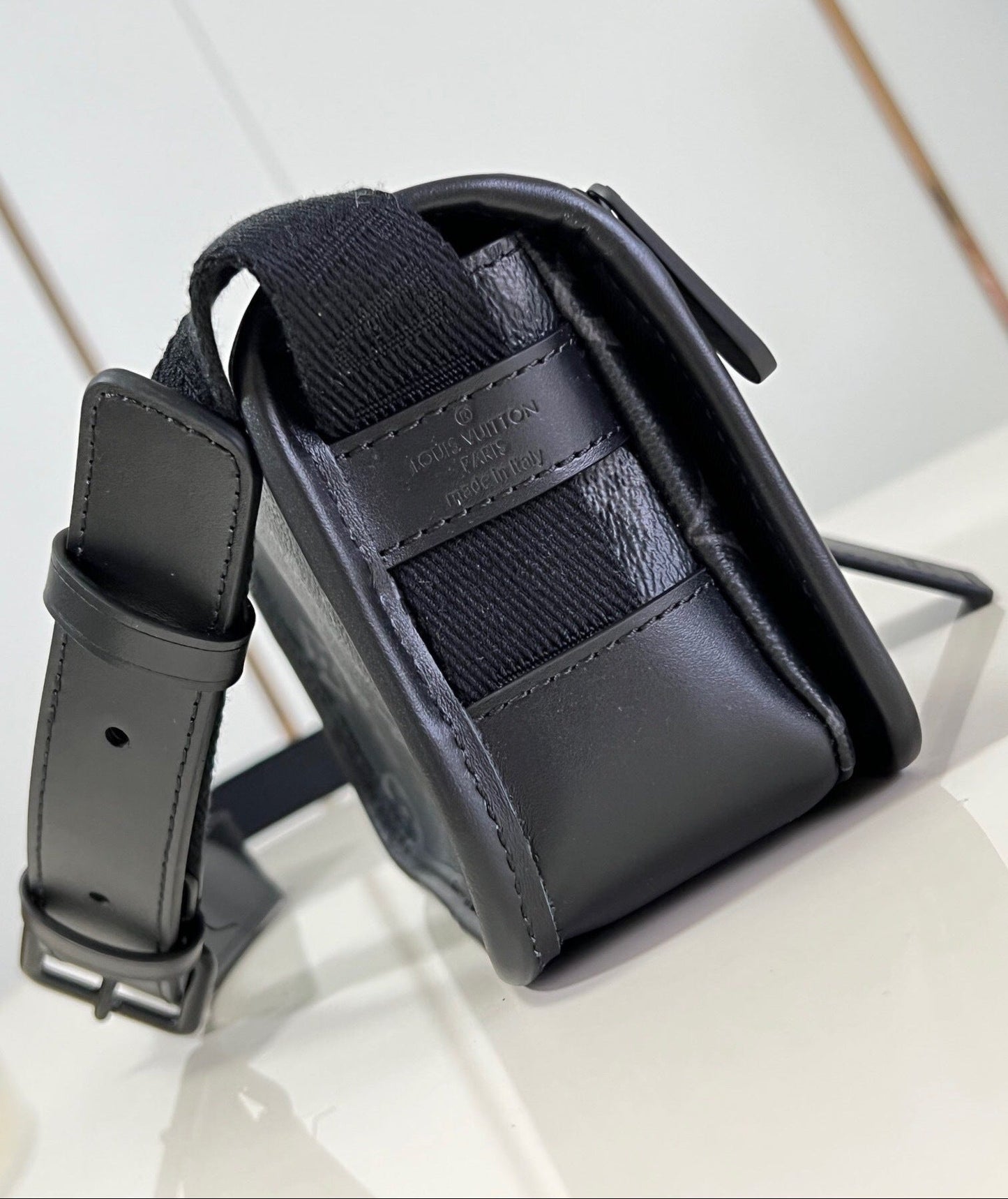 LV Bosphore Wearable Wallet