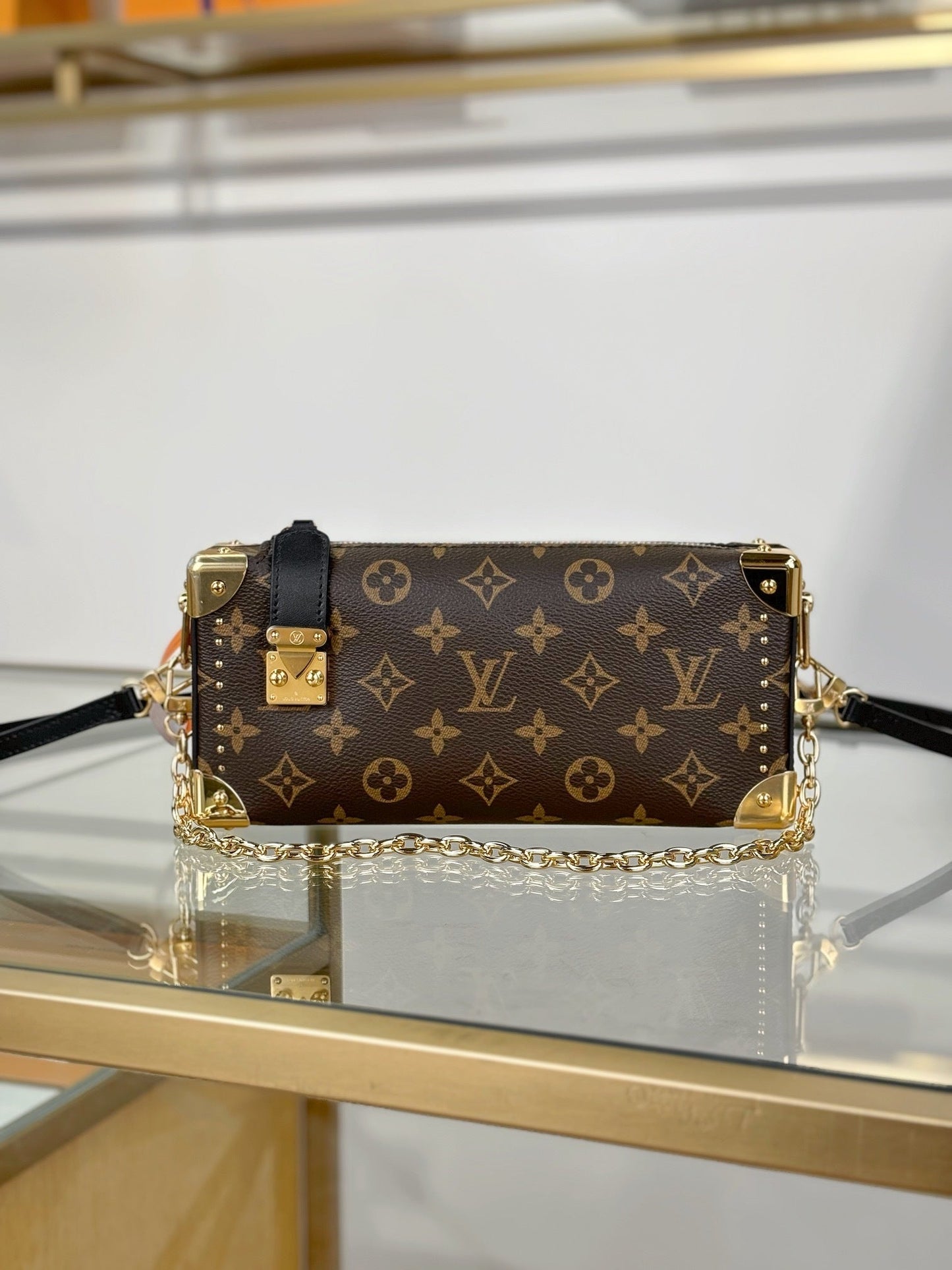 LV Slim Trunk