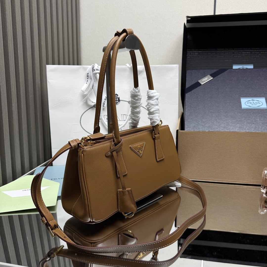 Prada Galleria medium leather bag