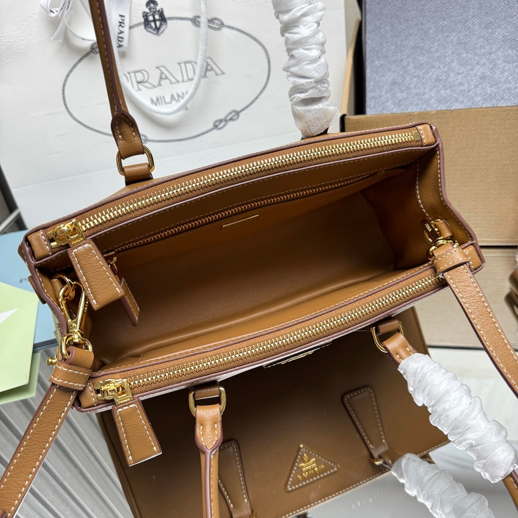 Prada Galleria medium leather bag