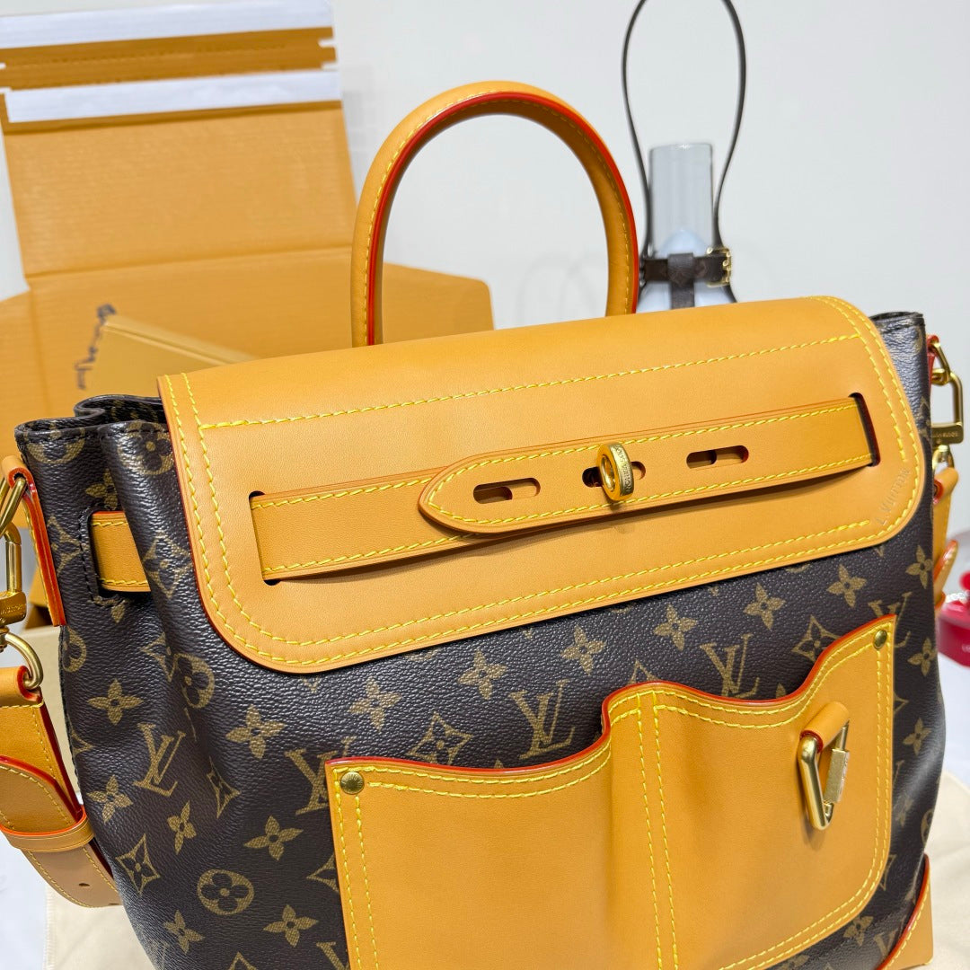 LV Steamer 30 Bag