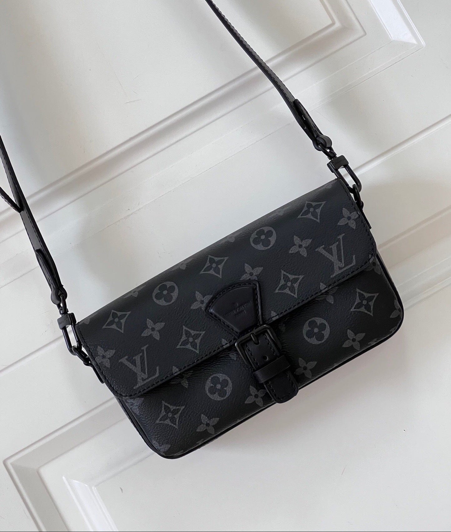 LV Montsouris Wearable Wallet