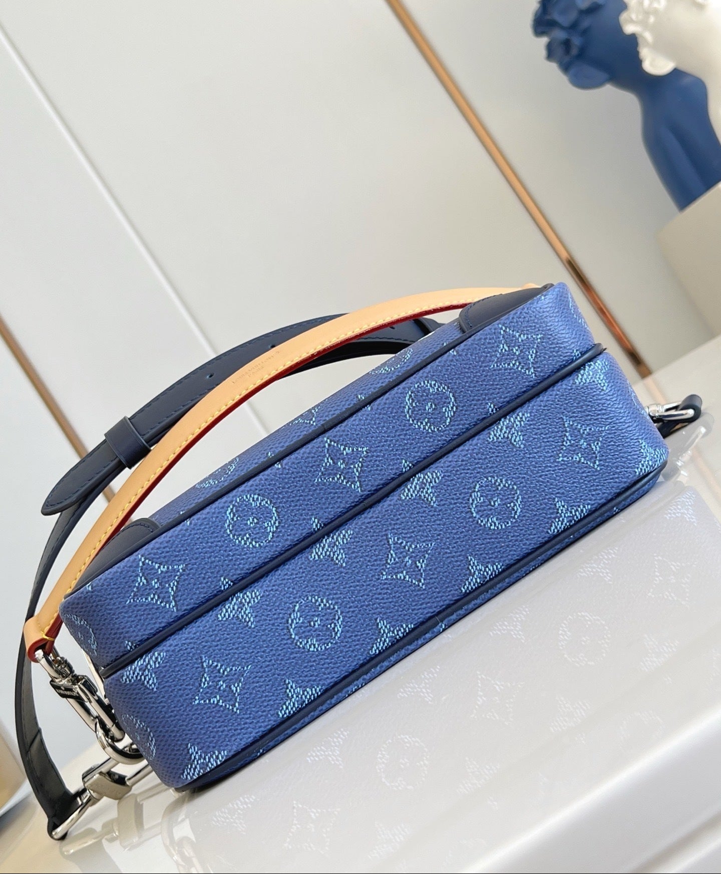 LV Nil Bag